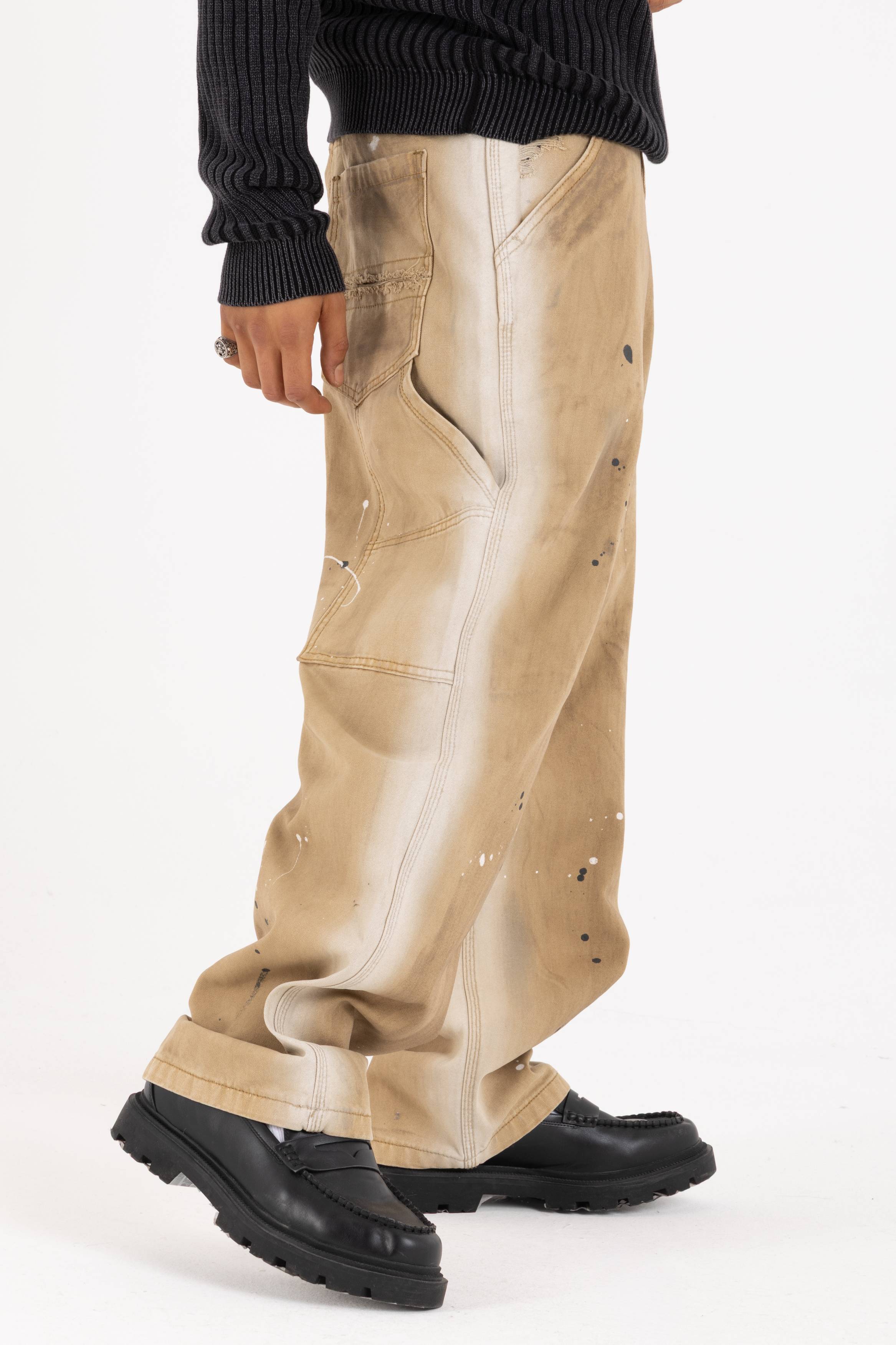 beige
