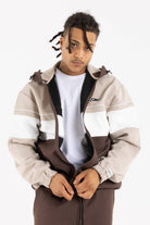 beige/marrone