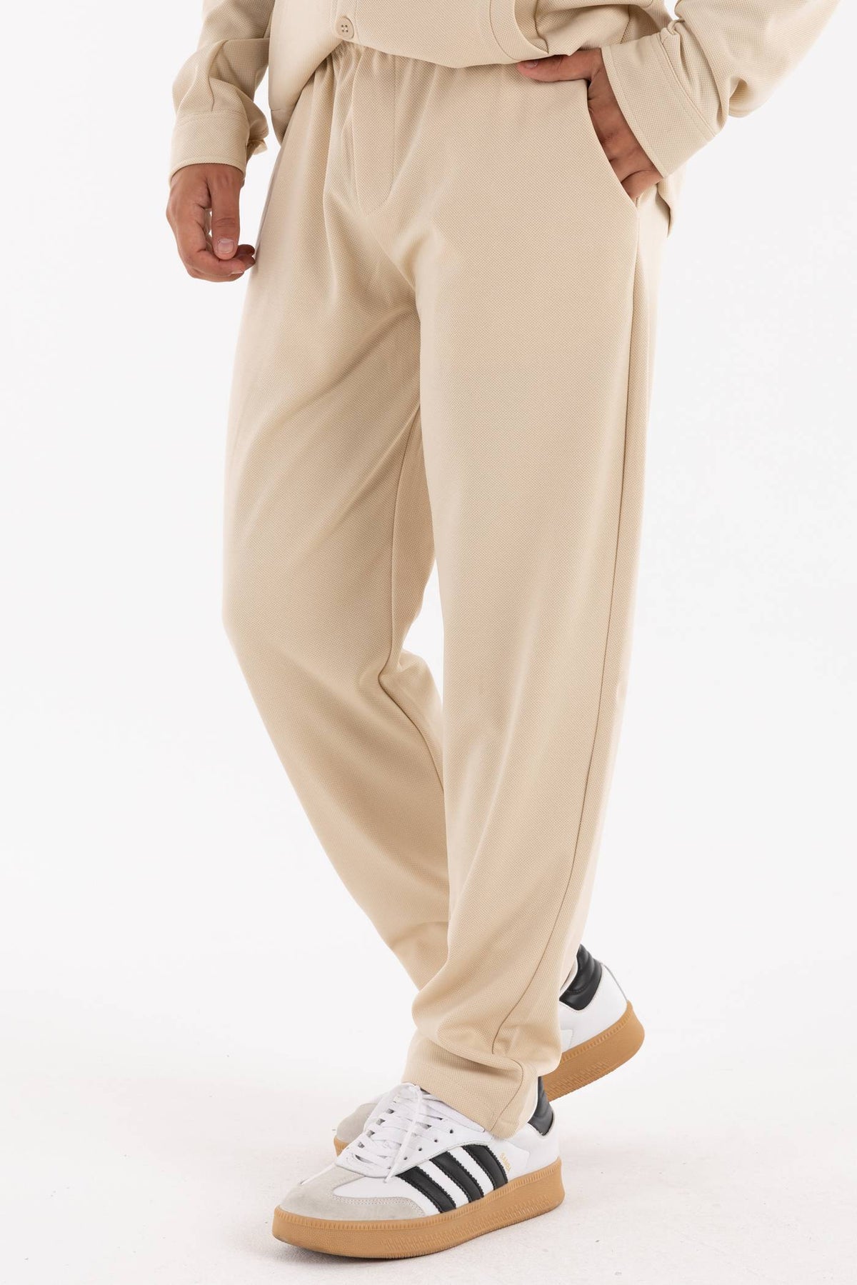 beige