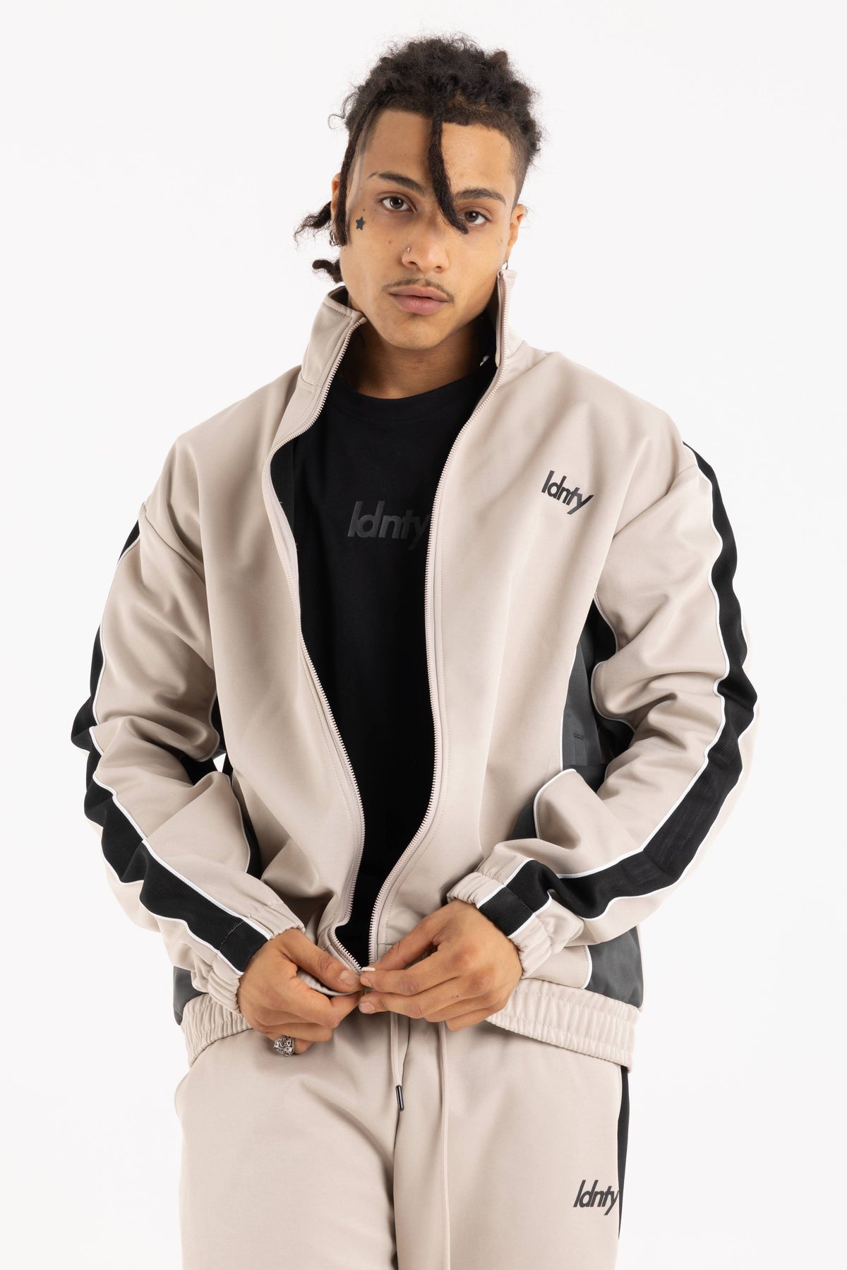 beige