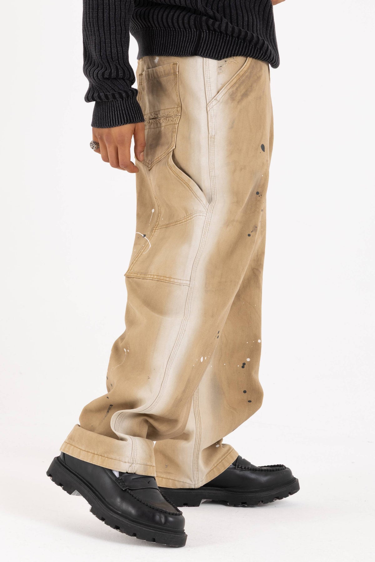 beige