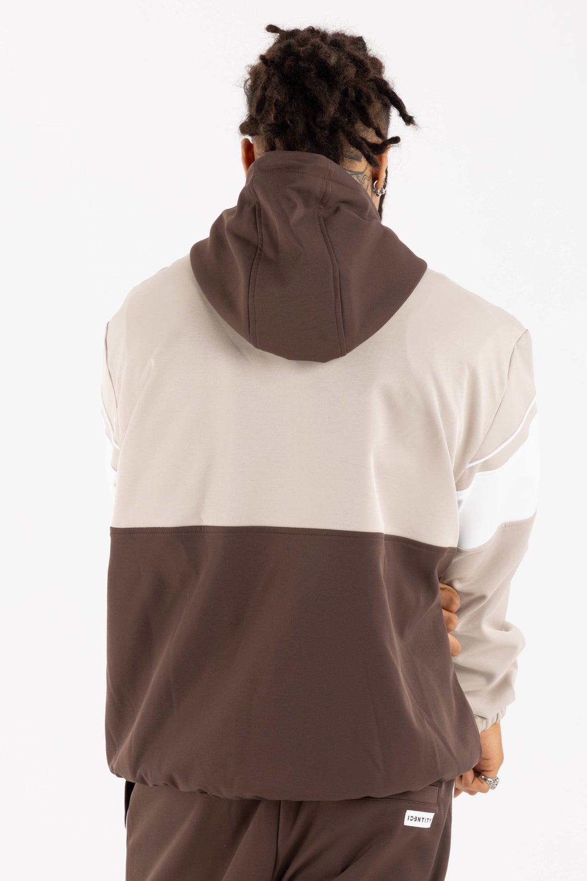 beige/marrone